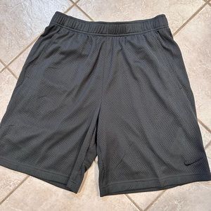Nike Mens Shorts - size L - Dark Gray - NWT